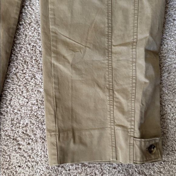 Banana Republic Women's Khaki Cargo Pants - Picture 3 of 4